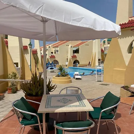 Apartment Luxury Fronte Piscina Mareverde A&v